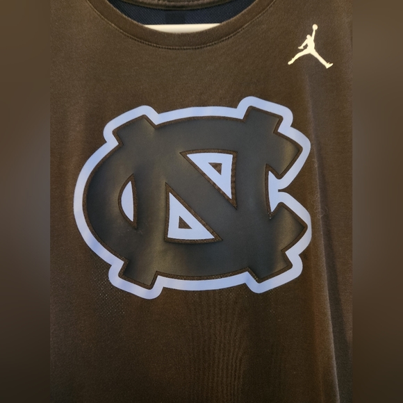 Nike Dri-Fit North Carolina Shirt Size Small - Picture 3 of 4